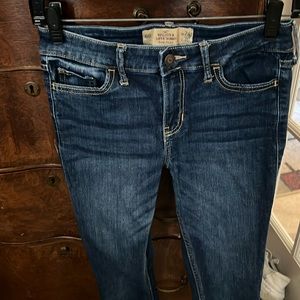 Super skinny low rise Hollister jeans 24/30